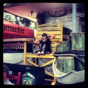 Meet your Posher, Caitlin